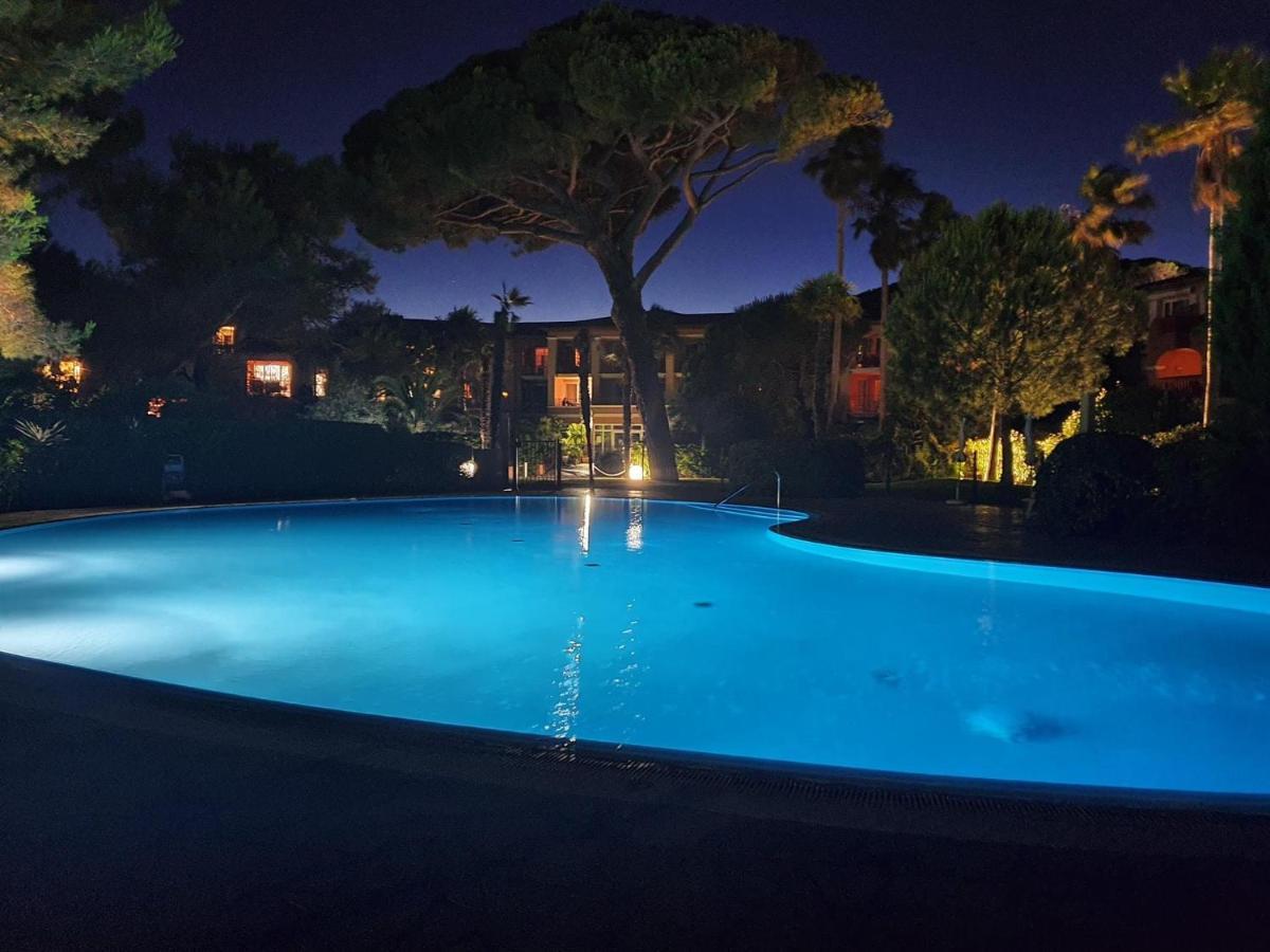 Appartement En Residence Privee, Face A La Mer Avec Acces Direct Plage Hyères Zewnętrze zdjęcie