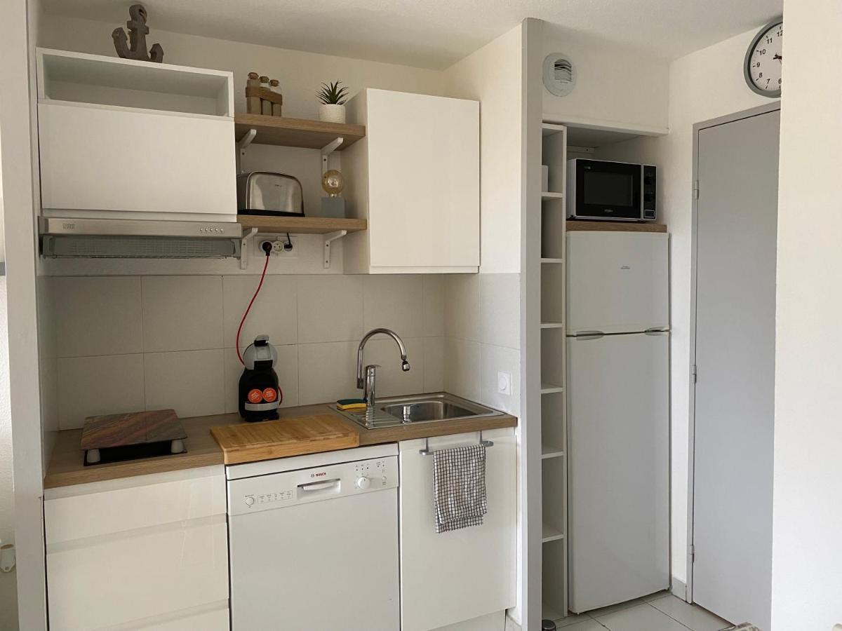 Appartement En Residence Privee, Face A La Mer Avec Acces Direct Plage Hyères Zewnętrze zdjęcie