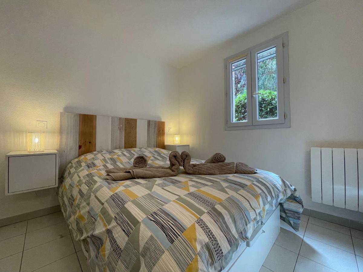 Appartement En Residence Privee, Face A La Mer Avec Acces Direct Plage Hyères Zewnętrze zdjęcie