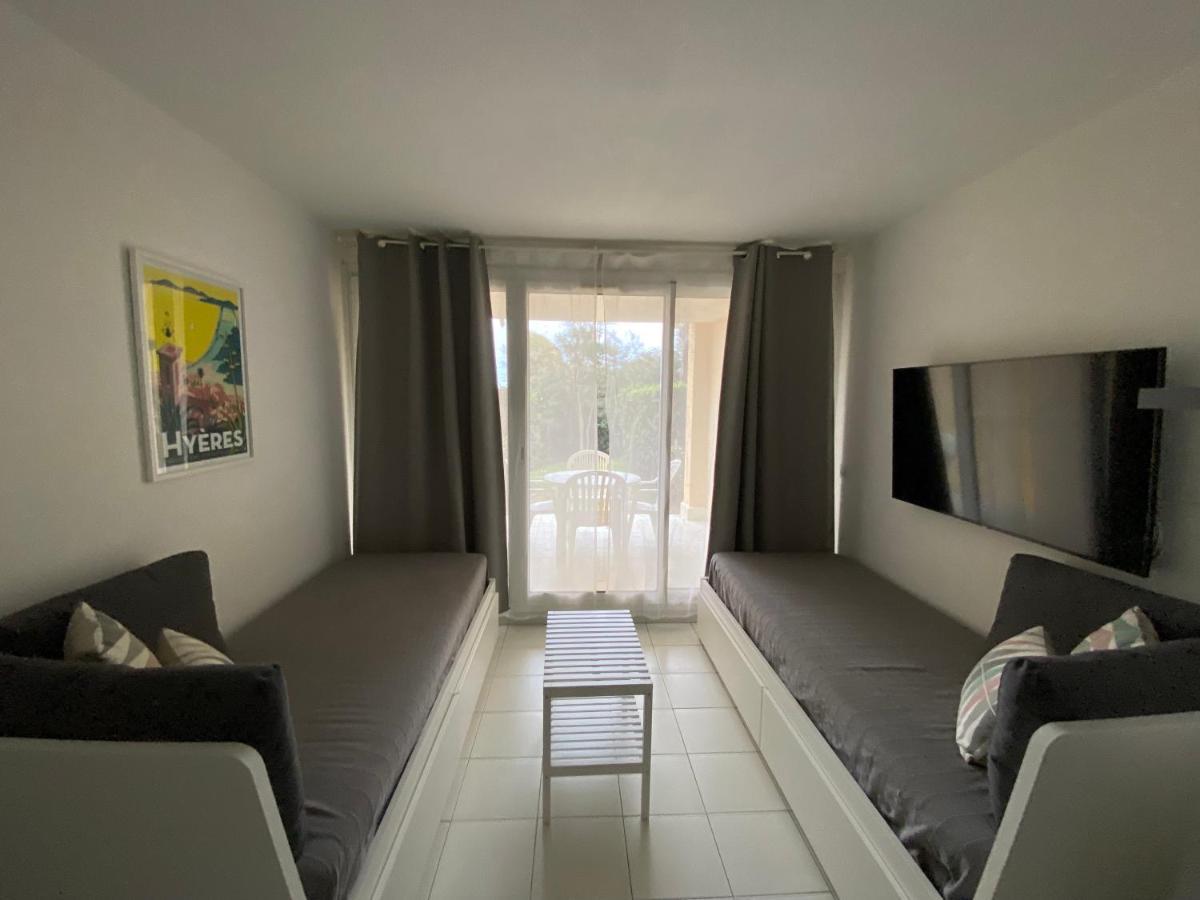 Appartement En Residence Privee, Face A La Mer Avec Acces Direct Plage Hyères Zewnętrze zdjęcie